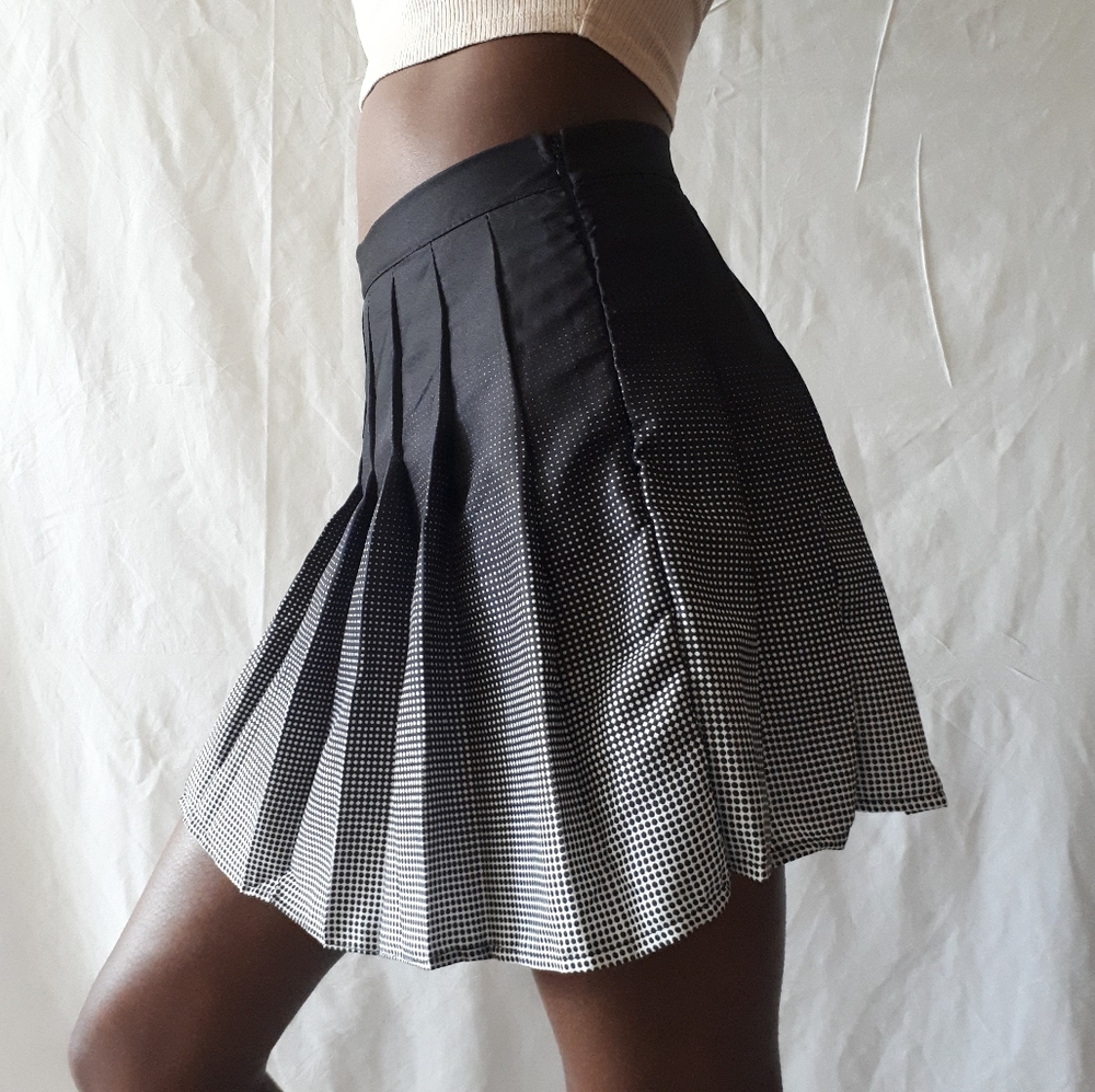 Black gradient pleated tennis skirt